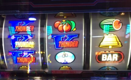 スロット初心者でもサンダーVが100倍楽しくなるリーチ目集【まとめ】