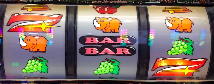 ジャグラー逆押しのリーチ目：ハズレ濃厚出目から