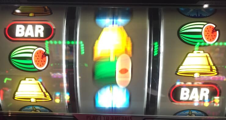 サンダーVのリーチ目：クランキーリボルト